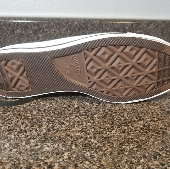 Converse Chuck Taylor All Star Looney Tunes High Top 160901F-001 Mens Size 11 - Picture 7 of 7